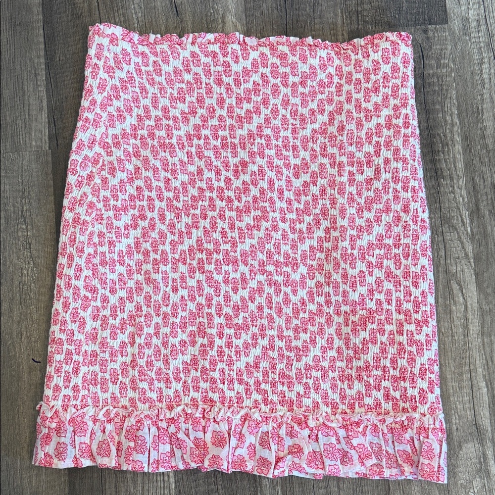 Billabong Pink and White Smocked Mini Skirt - Size Small